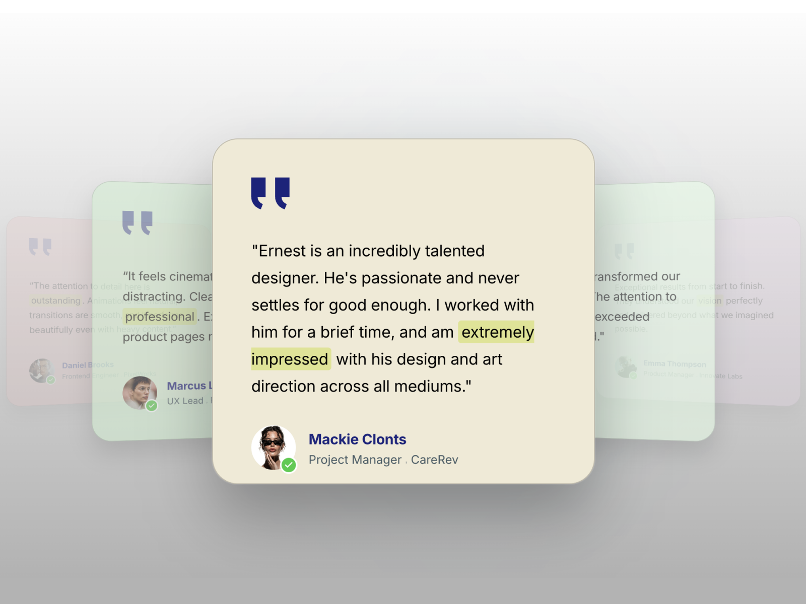 TestimonialsCarousel preview