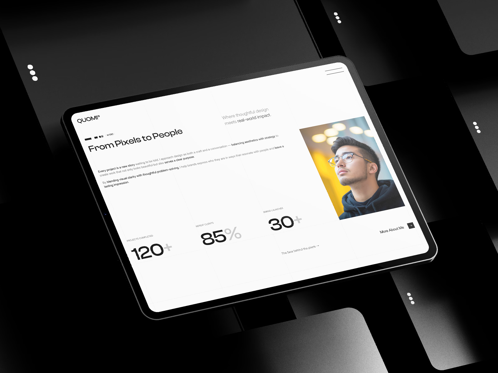 Quomi: Free Portfolio Website Template by Cristian Mielu — Free Portfolio Framer Template preview